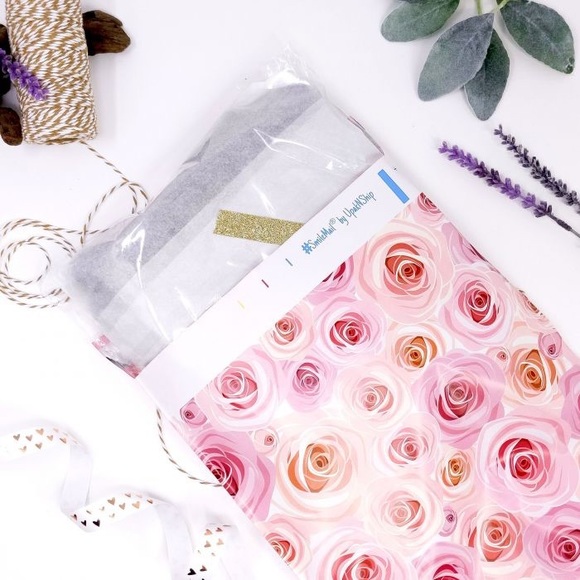 Roses 🌹 Poly Mailers 6x9 Pack of 50 - Picture 4 of 5